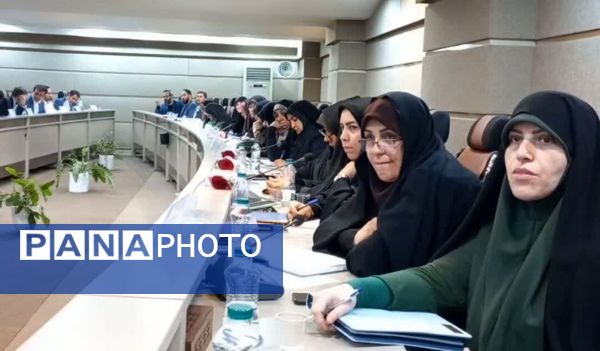 نشست هم‌اندیشی معاونان آموزش ابتدایی ادارات‌کل آموزش و پرورش استان‌ها در آمل