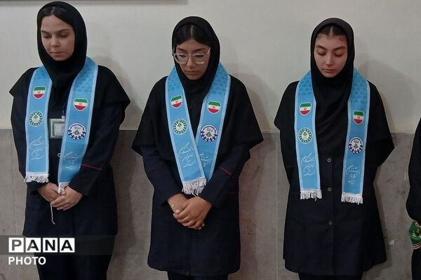 آیین بازگشایی مهر، نماز جماعت و محفل انس با قرآن در هنرستان دخترانه اولیا ۳ کهریزک