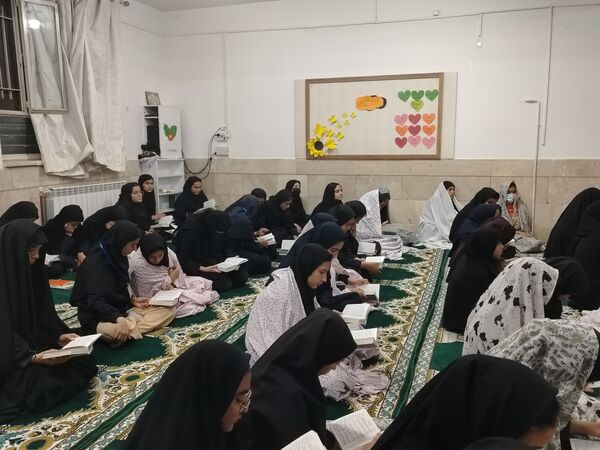 افتتاحیه هیئت هفتگی دانش‌آموزی 