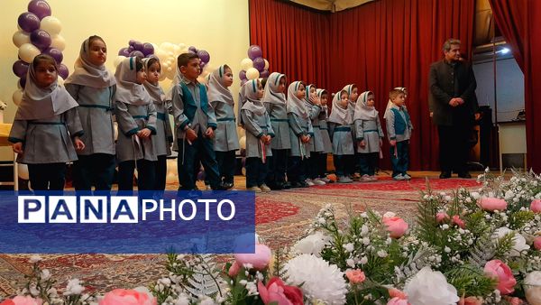 مراسم شب شعر شهدا در کانون مهرتابان نیشابور