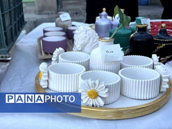 بازارچه دهه فجر در شهرک ینگی امام ساوجبلاغ 