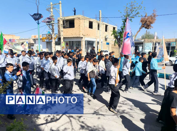 حضور پرشور دانش‌آموزان مدارس خاتم در راهپیمایی ۱۳ آبان 