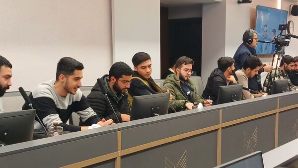 دیدار دانشجویان دانشگاه آزاد با نماینده مجلس شورای اسلامی در کرج 