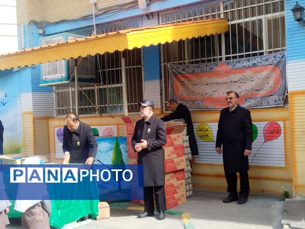 حضور خادمین  آستان قدس رضوی در دبستان ۲۲ بهمن ناحیه ۵ مشهد
