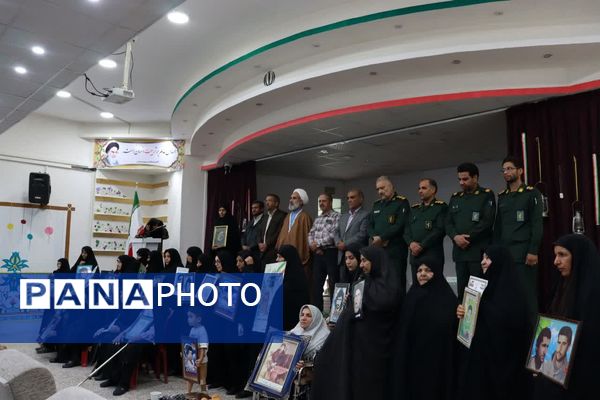 همایش مادران پرچم دار در شهرستان خلیل‌آباد 