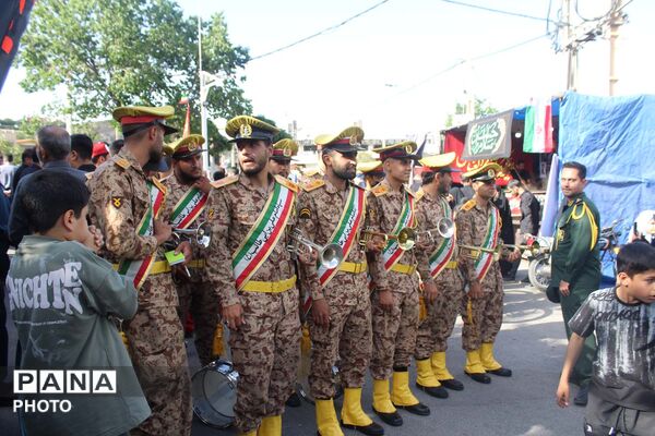 خاکسپاری دو شهید جنگ سوم در گلزار شهدای روستای فردو