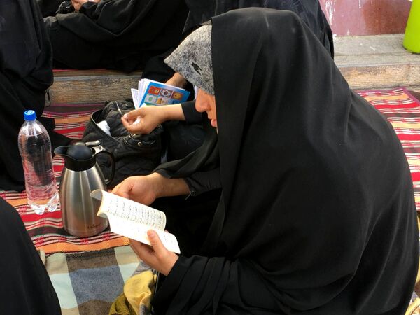 برپایی مراسم دعای عرفه در گلستان شهدای اصفهان