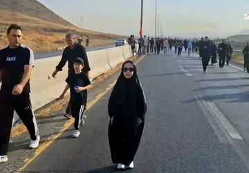 حضور آحاد مردم در راهپیمایی جاماندگان اربعین شهرستان شازند 