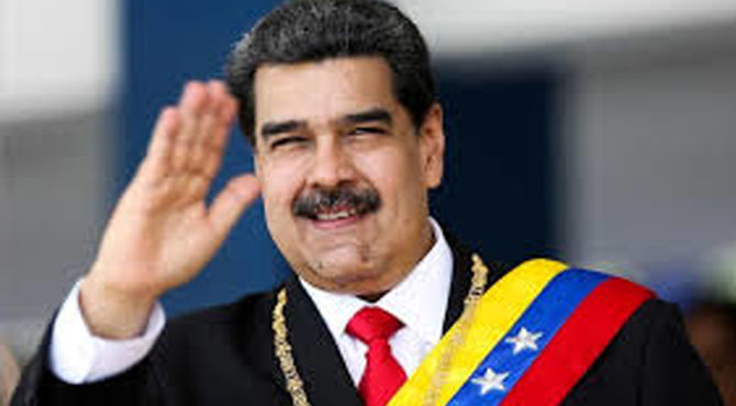 «مادورو» در واکنش به استقرار نظامی آمریکا در کارائیب: «با تهدید، ما قوی‌تر شده‌ایم»