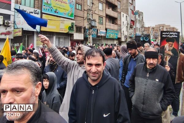 تجدید پیمان مردم ولایتمدار بهارستانی با سومین رهبر انقلاب در روز قدس