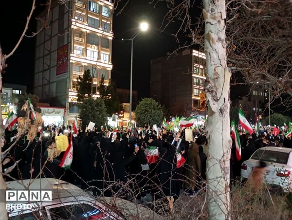 حرکت دسته عزاداری در شهرستان نیشابور