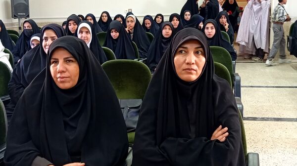 آیین تجلیل از برگزیدگان چهل و سومین دوره مسابقات قرآن، عترت و نماز شهرستان بن