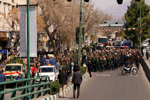 استقبال از پیکر مطهر ۲ شهید گمنام دفاع مقدس در شب‌های قدر