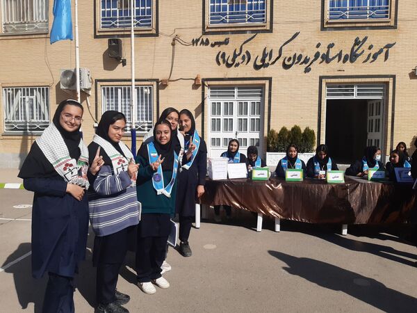 انتخابات شورای دانش آموزی در دبیرستان وکیلی ۹
