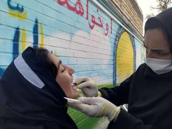 وارنیش فلوراید برای دانش آموزان دبستان ناهید نخودی 