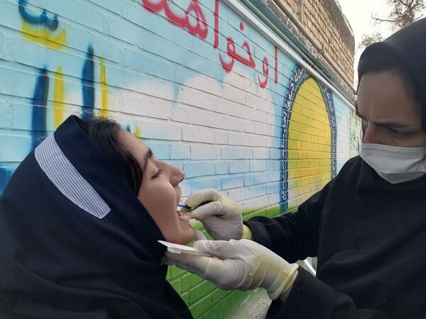 وارنیش فلوراید برای دانش آموزان دبستان ناهید نخودی 