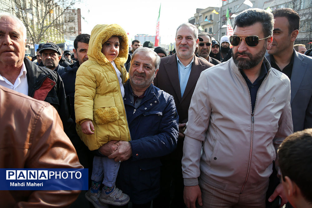  دشمن تلاش می‌کند ناامیدی را در بین نسل جوان و نوجوان ما ایجاد کند
