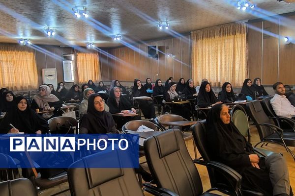 برگزاری جلسه هم اندیشی و انتخابات نماینده مراکز کودکستان‌های ناحیه یک شهرری