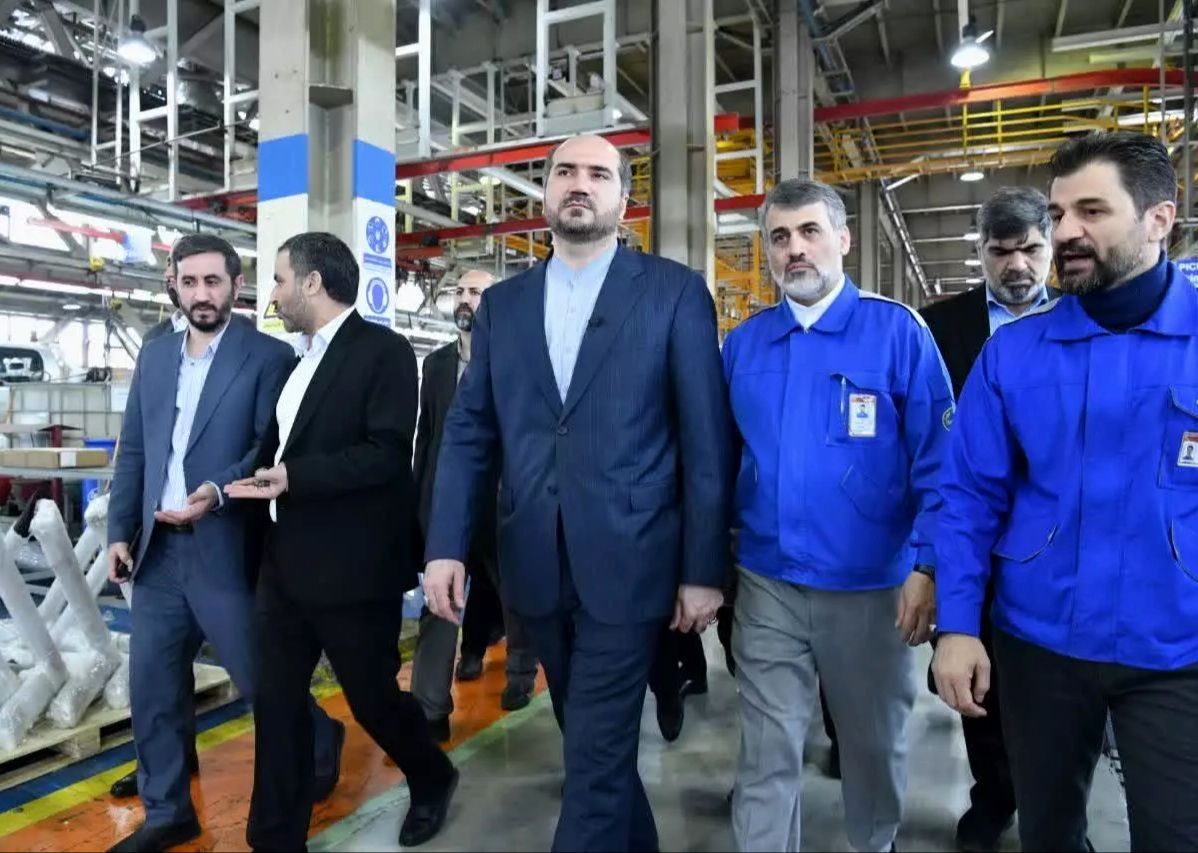 دولت سعی دارد با رفع موانع تولید به داخلی سازی صنعت کمک کند