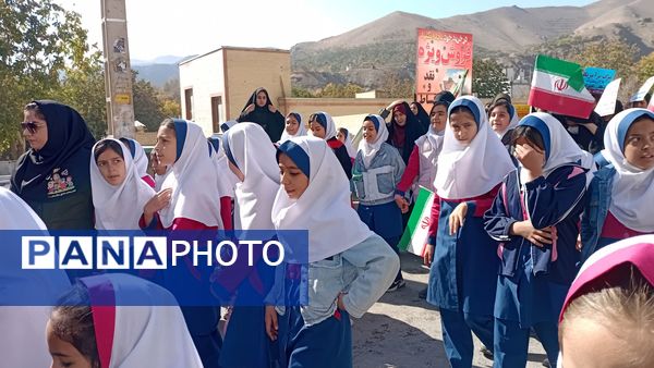 ۱۳ آبان؛ روایت ایستادگی نسل‌ها در مارکده