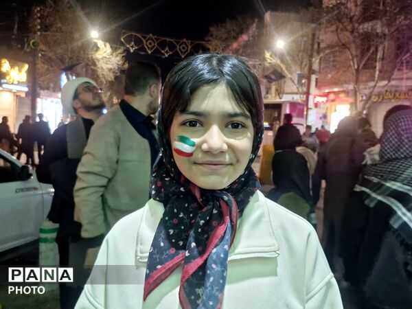 حضور پرشور دانش‌آموزان، نوجوانان وکودکان اردبیلی در تجمع حمایتی از جبهه مقاومت ورزمندگان پرتوان اسلام