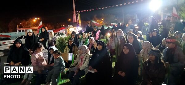 حضور پررنگ مردمان هشتگرد در راهپیمایی هرشب 