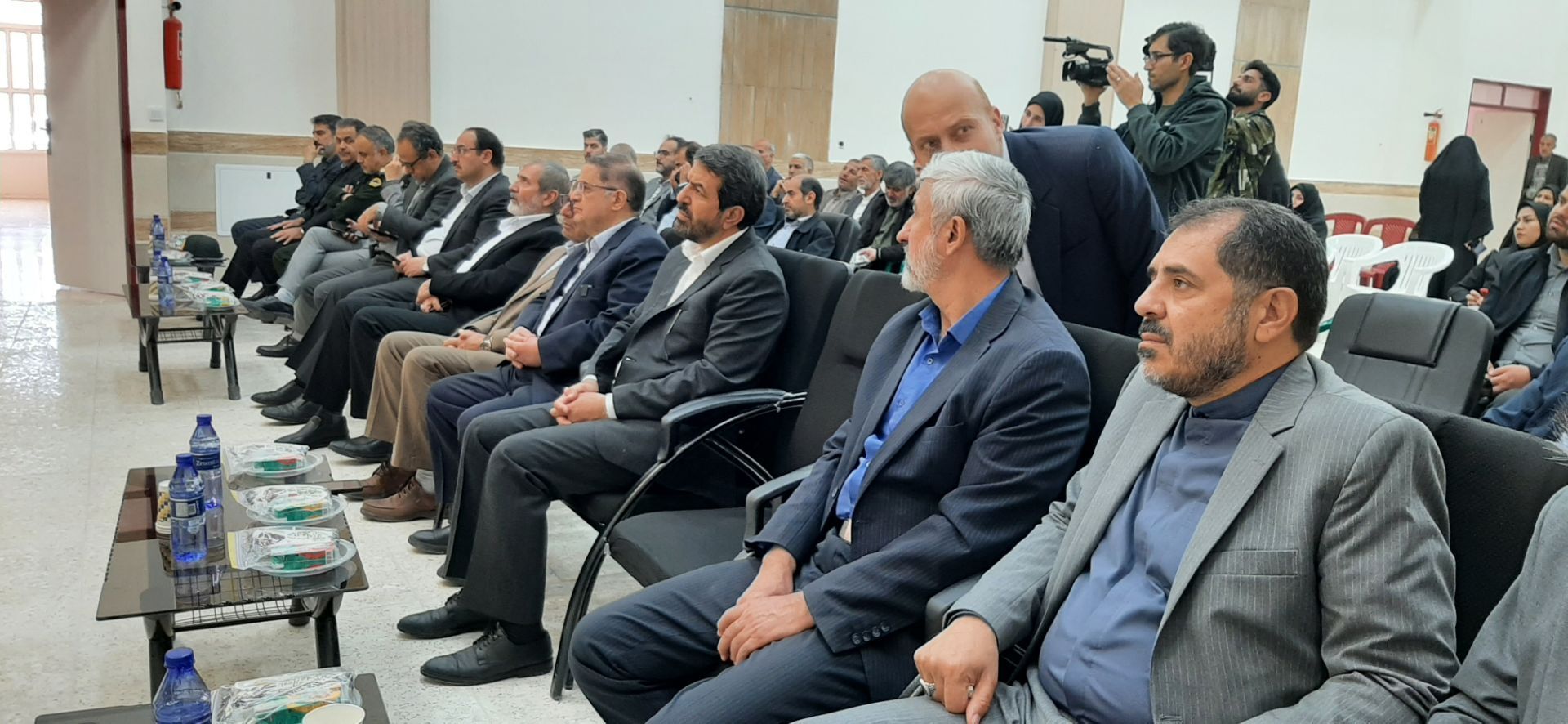  افتتاحیه دبیرستان ۱۲ کلاسه حضرت زهرا(س) در تویسرکان