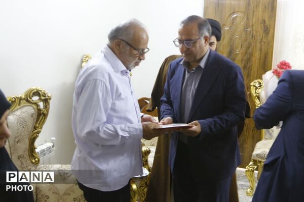 حضور مسئولان ارشد در مزار شهید گمنام فیروزکوه؛ تجلیل از مقام شامخ شهدا