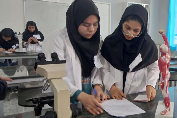 برگزاری مرحله استانی مسابقات علوم آزمایشگاهی ویژه دانش‌آموزان شهرستان‌های تهران