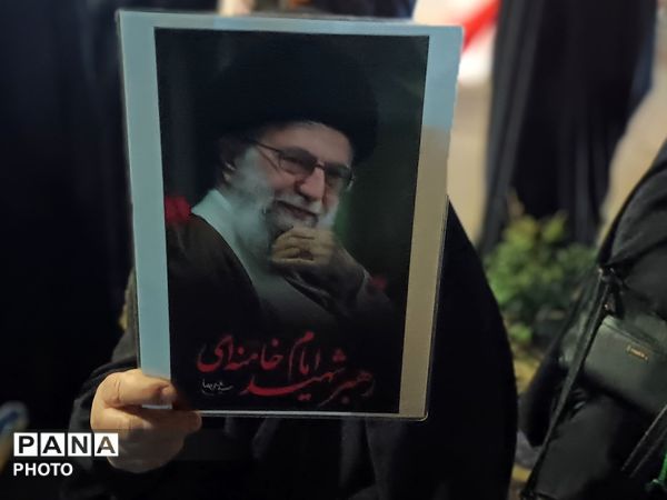 دومین اربعین حضور مردم غیور نیشابور همزمان با دومین سالگرد شهادت شهدای خدمت