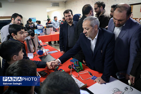 آیین تجلیل از پژوهشگران برتر وزارت آموزش و پرورش