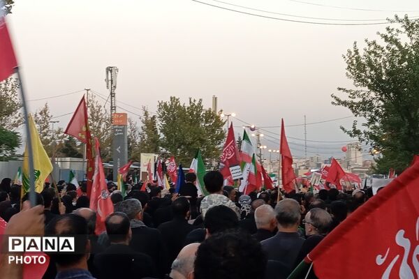 حضور غیور مردان چهارمحال و بختیاری در آیین وداع و تشییع رهبر شهید انقلاب اسلامی ایران