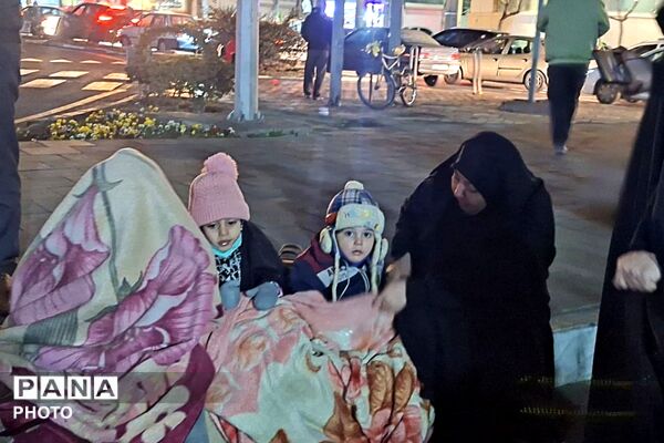 تجمع مردمی در راستای بیعت با رهبر جدید و تقویت جبهه حق در میدان نماز شهرری