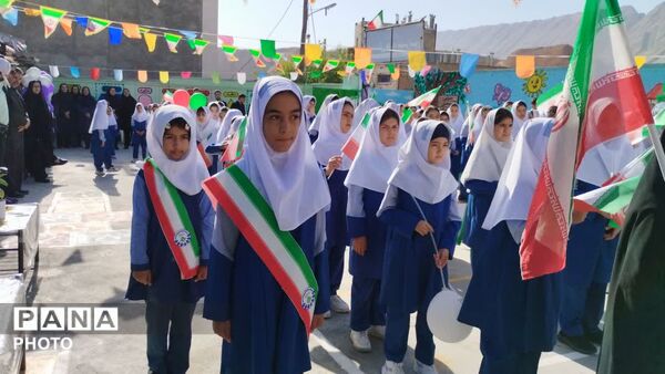 آیین نواختن زنگ مهر،ایثار و شهادت در شهرستان کلات