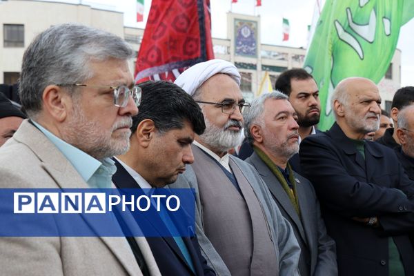 اجتماع عظیم منتظران ظهور در میدان شهدا مشهد