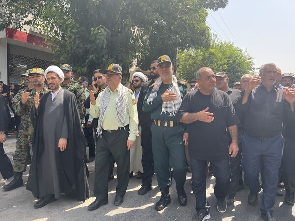 تشییع پیکر شهید ایمان وحیدی در آشخانه