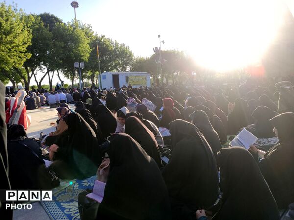 دعای پر فیض عرفه و مناجات عاشقانه امام حسین«؏» در آستان مقدس حضرت حقوق نبی«؏»
