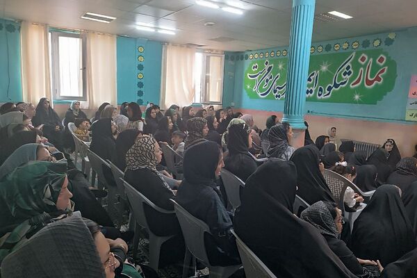  گرامیداشت هفته فراجا و برگزاری انجمن اولیا و مربیان در دبستان علامه طباطبایی