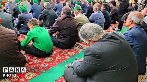اقامه نماز عبادی سیاسی جمعه در شهر دارالسادات بار نیشابور 