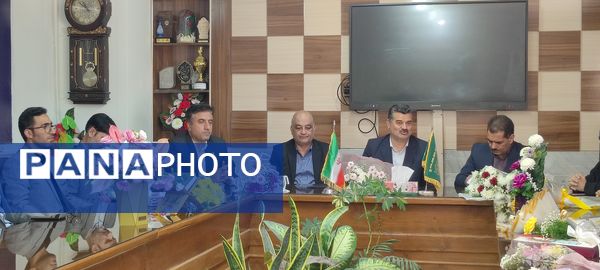 استقبال از دانش آموز شیروانی دارنده مدال برنز جهانی المپیاد علوم زمین