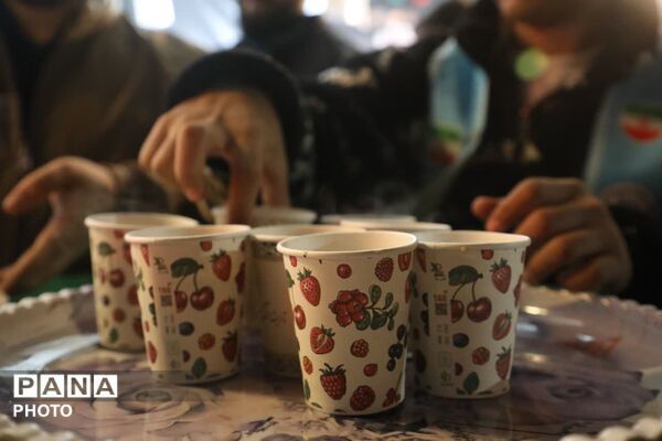 قرارگاه فرهنگی–تربیتی زنجان؛ صحنه‌ای از همبستگی، خلاقیت و همدردی دانش‌آموزان