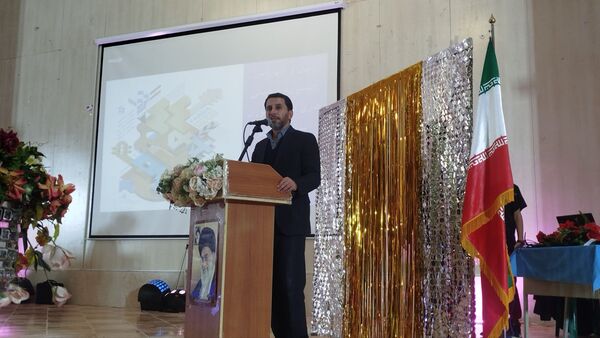 افتتاح جشنواره‌های فرهنگی و هنری دانش‌آموزی با رونمایی از بسته «ایرانمون»