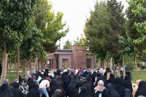 محفل پر فیض دعای عرفه در گلزار شهدا نصیرشهر