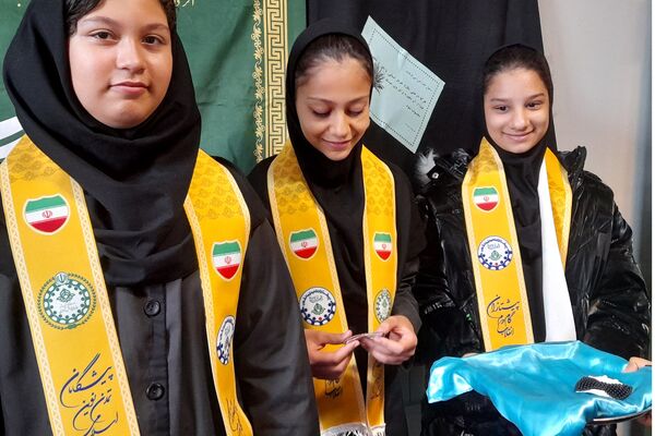 جشن روز مادر در مدارس شهید سرافراز و تربیت اسلامشهر
