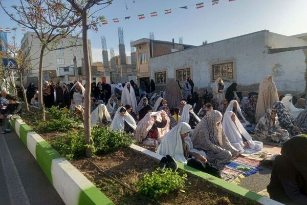 اقامه نماز عید فطر در قیامدشت ناحیه یک ری