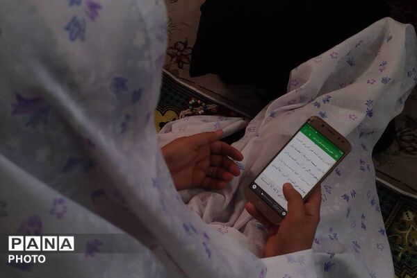 دانش‌آموزان بهارستانی، طلایه‌داران وحدت و معنویت در نماز جمعه