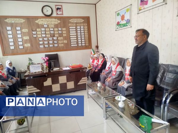 حضور خادمین  آستان قدس رضوی در دبستان ۲۲ بهمن ناحیه ۵ مشهد