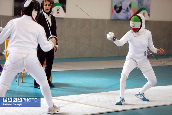 لیگ برتر شمشیربازی دختران