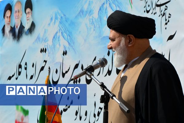 حاج مجید خوئی و بانو کمپانی، سازندگان ۹ کلاس جدید برای دختران بهارستانی