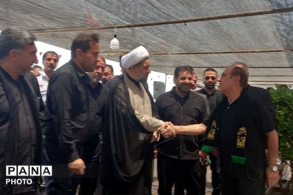 برپایی موکب‌های اسکان و پذیرایی از زائران تشییع رهبر شهید در رباط‌کریم
